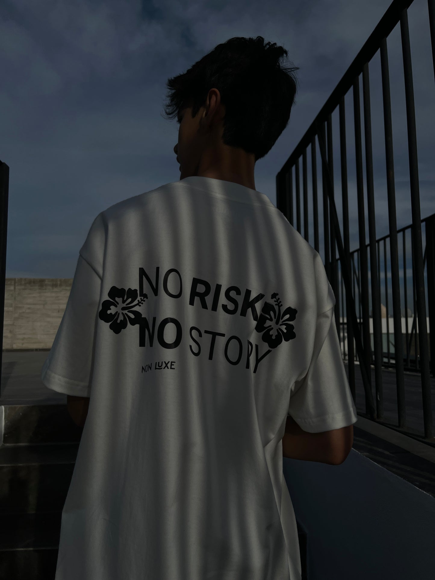 No story tee white